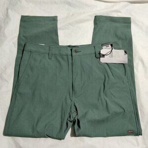 Levi's Men's XX Chino Standard Tech Pants Tapered Stretch Green 36x30